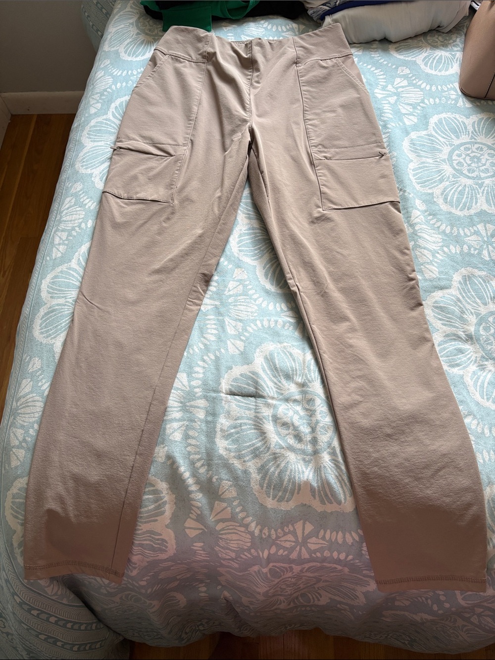 Fabletics Women’s Cargo Pants in Taupe Beige